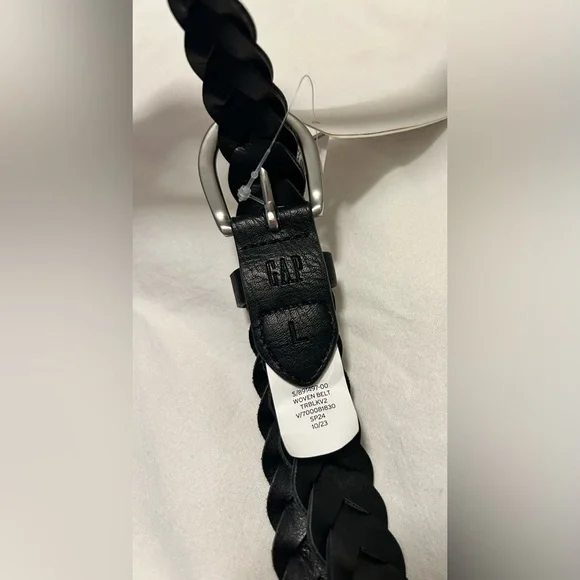 GAP Woven Vegan Leather Belt Size Large NWT - Picture 3 of 4